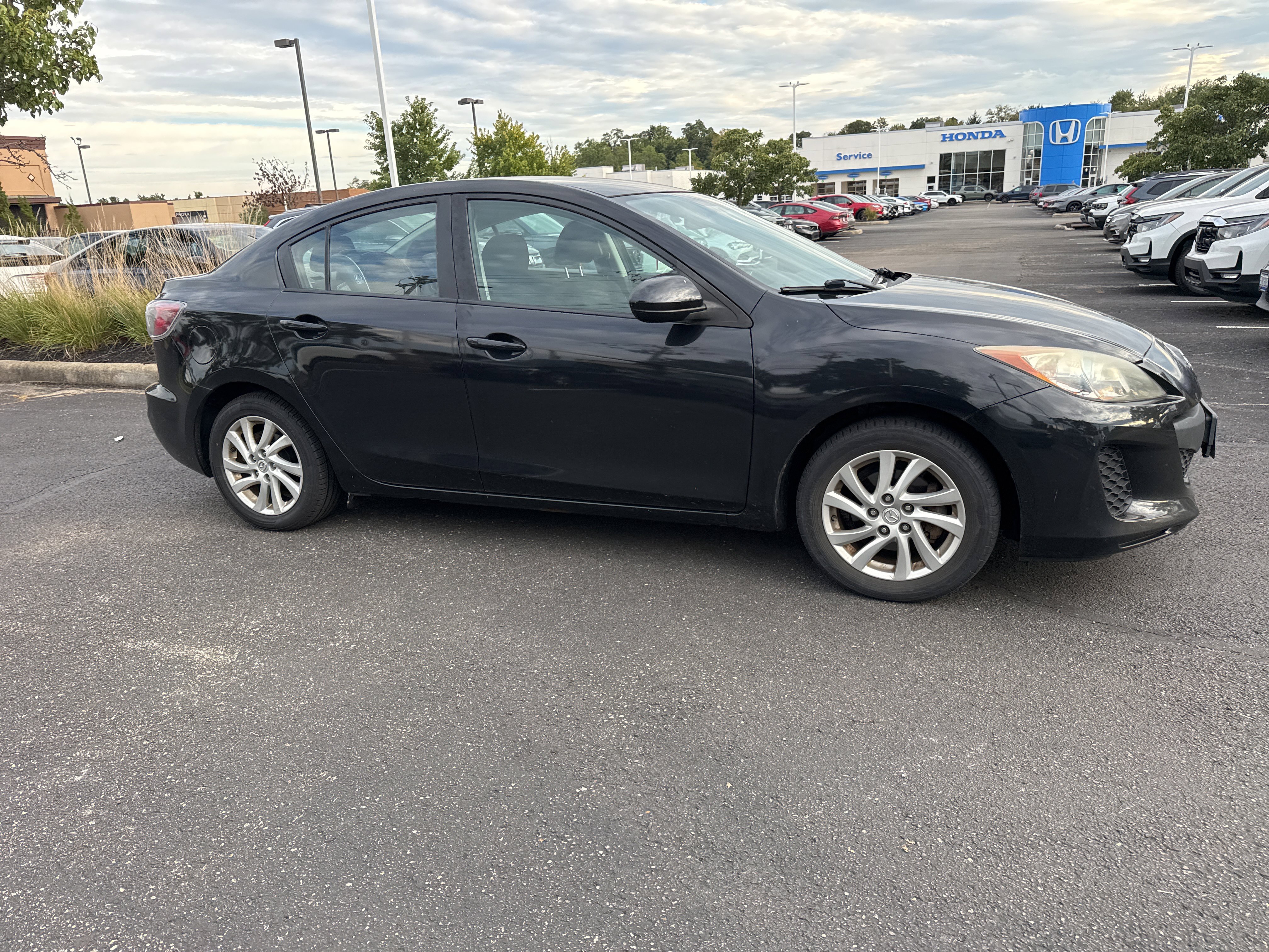 Used 2012 MAZDA MAZDA3 i Touring FWD image 14