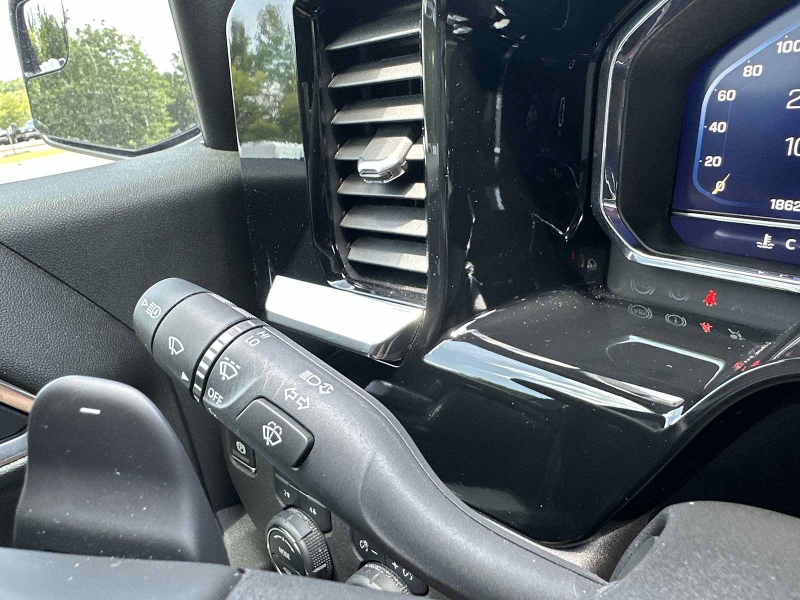 Certified 2025 Chevrolet Silverado 1500 RST AWD/4WD image 29
