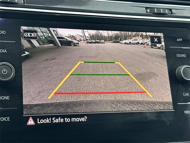 Used 2022 Volkswagen Tiguan SE R-Line image 5