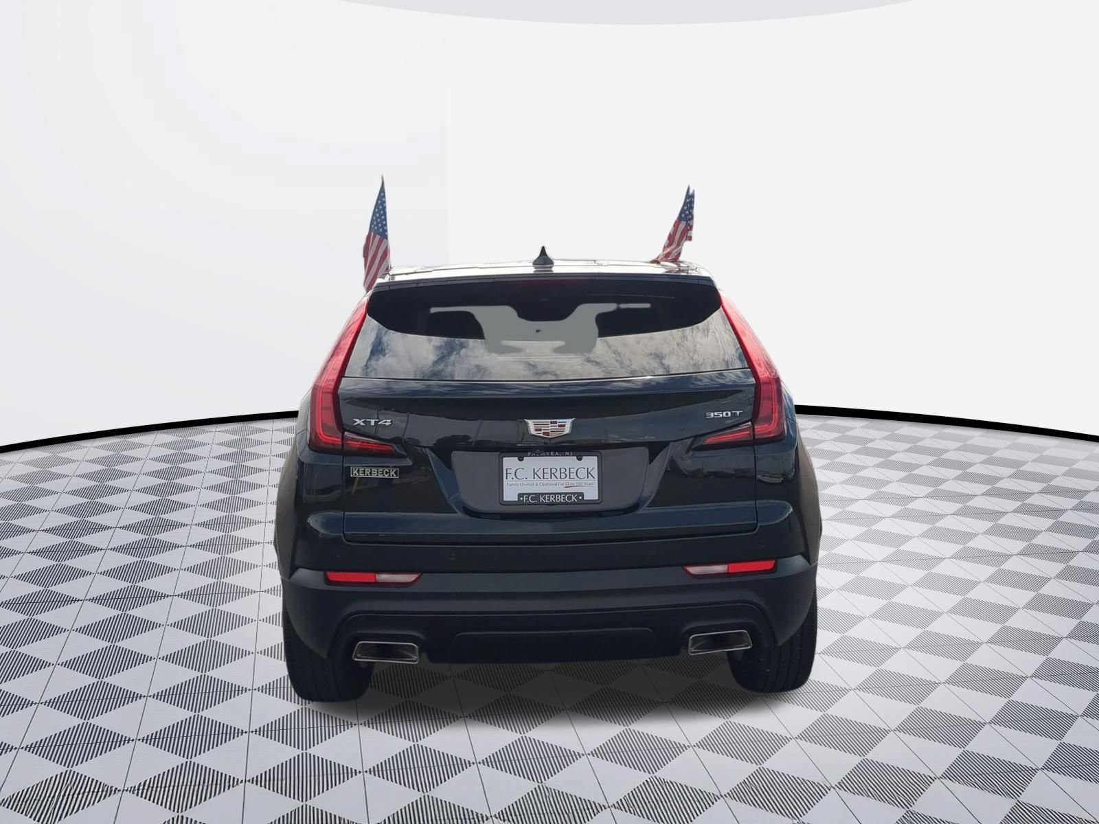Certified 2023 Cadillac XT4 Luxury w/ Cold Weather Package FWD image 6