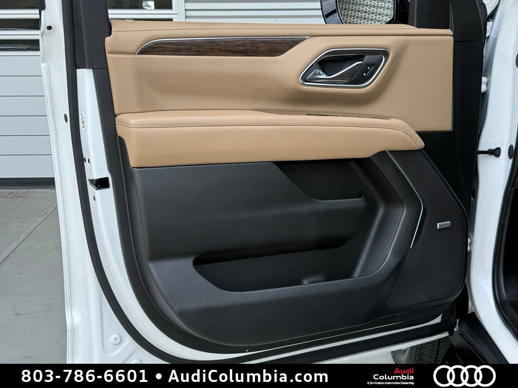 Used 2024 Chevrolet Suburban Premier w/ Premium Package AWD/4WD image 22
