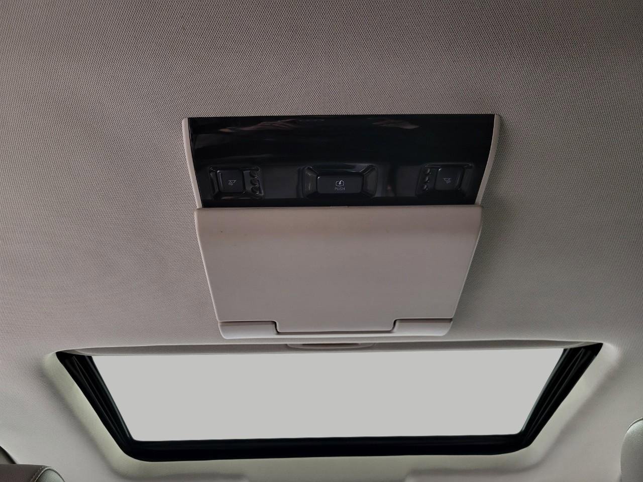 Used 2020 GMC Yukon SLT w/ Open Road Package image 24