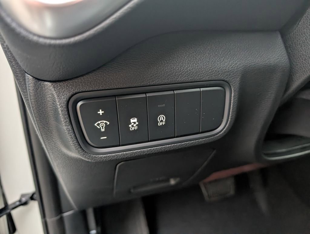 New 2025 Kia Soul LX image 16