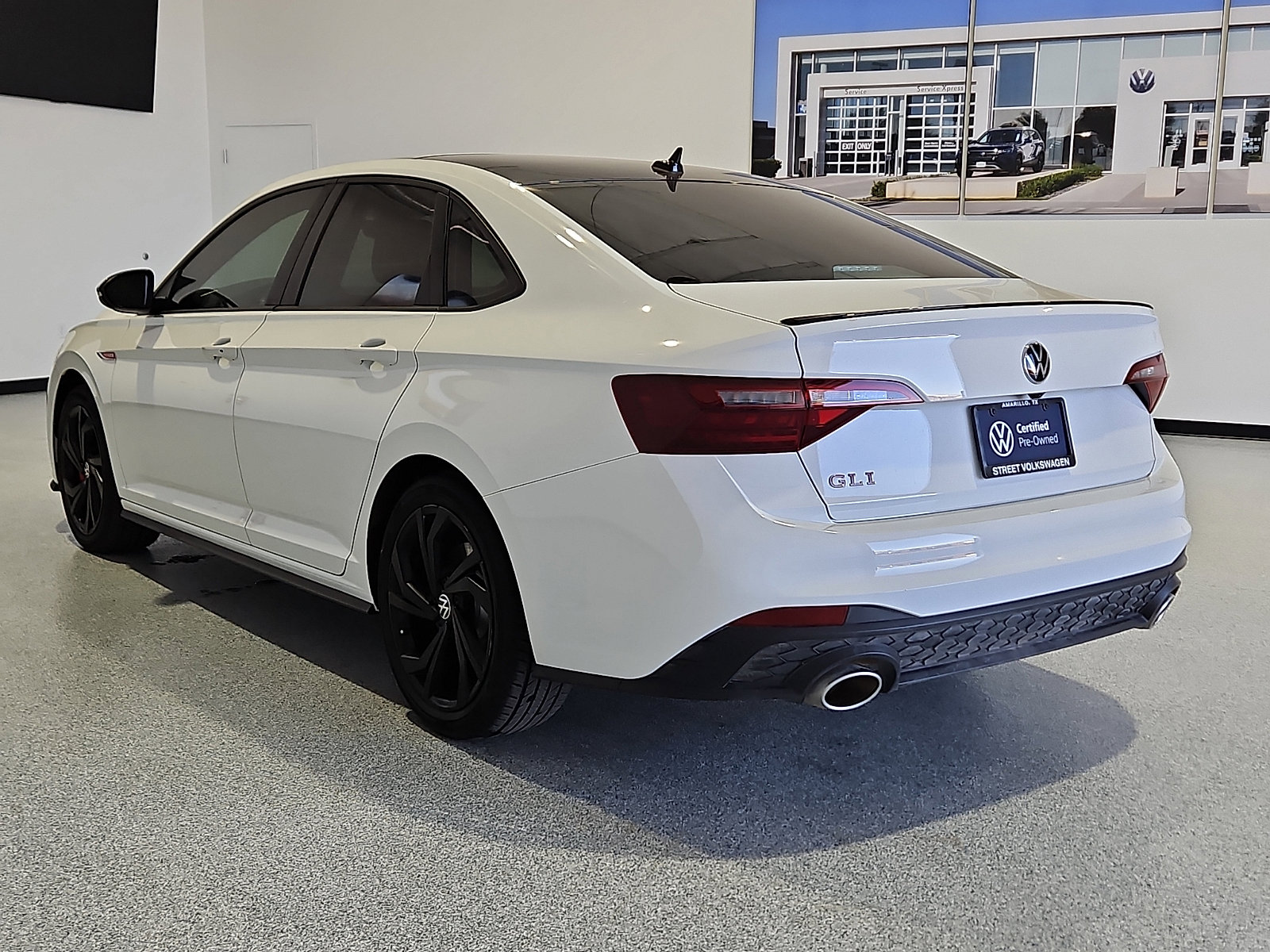 Used 2024 Volkswagen Jetta GLI Autobahn image 3