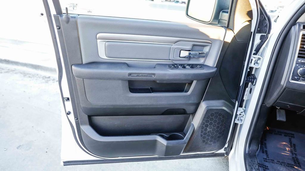 Used 2024 RAM 1500 Classic SLT image 24