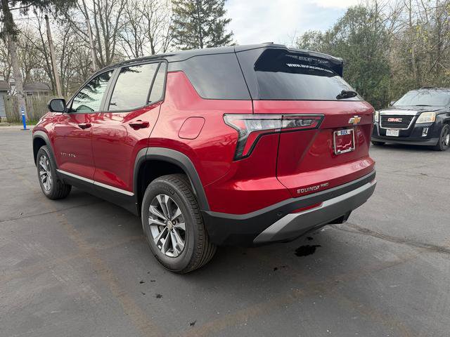 New 2026 Chevrolet Equinox LT image 2