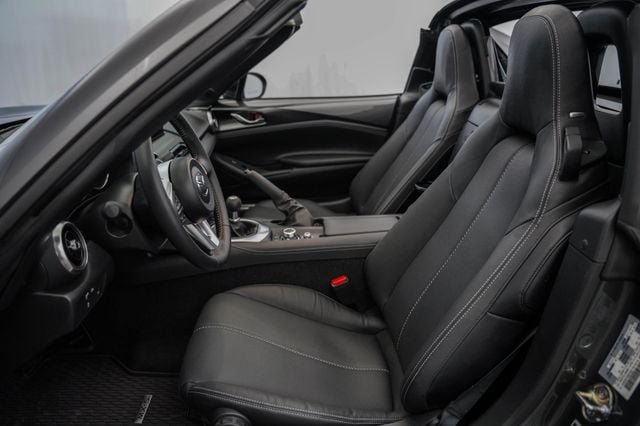 Used 2024 MAZDA MX-5 Miata RF Grand Touring w/ Weather Package RWD image 18