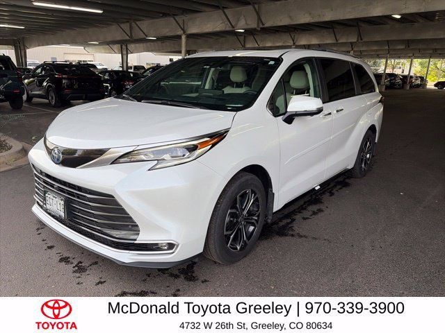 Certified 2025 Toyota Sienna Platinum