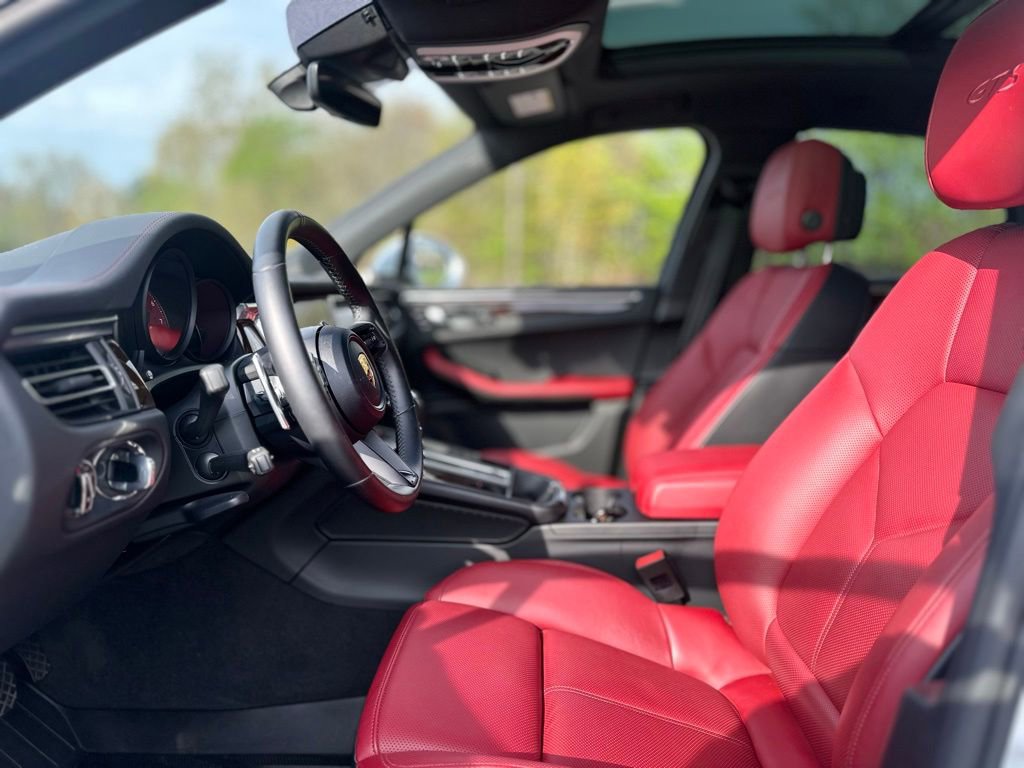 Used 2022 Porsche Macan GTS AWD/4WD image 13