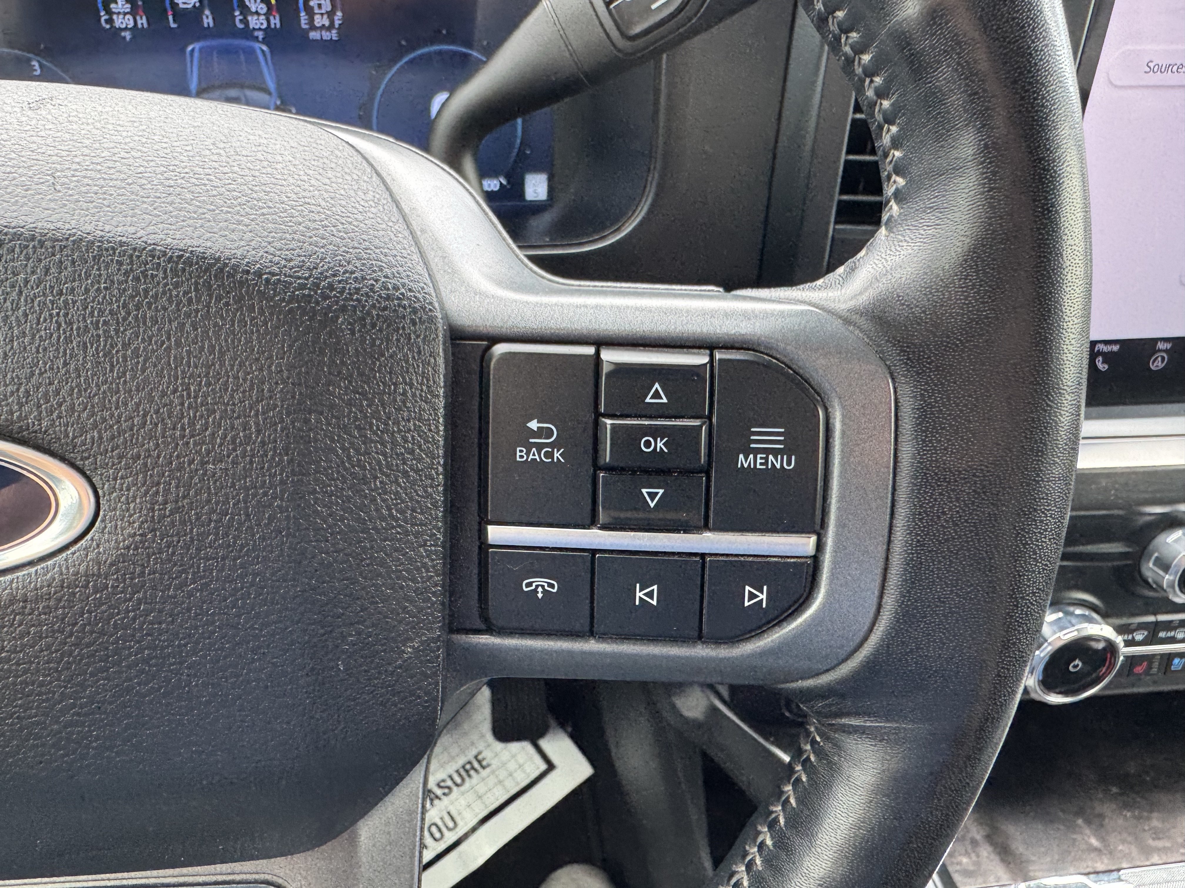 Certified 2024 Ford F250 Lariat w/ Lariat Ultimate Package AWD/4WD image 10