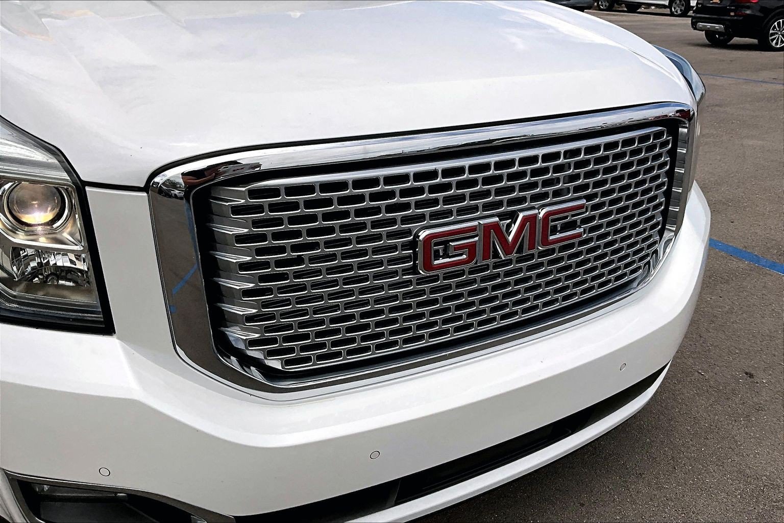 Used 2016 GMC Yukon Denali w/ Open Road Package AWD/4WD image 30