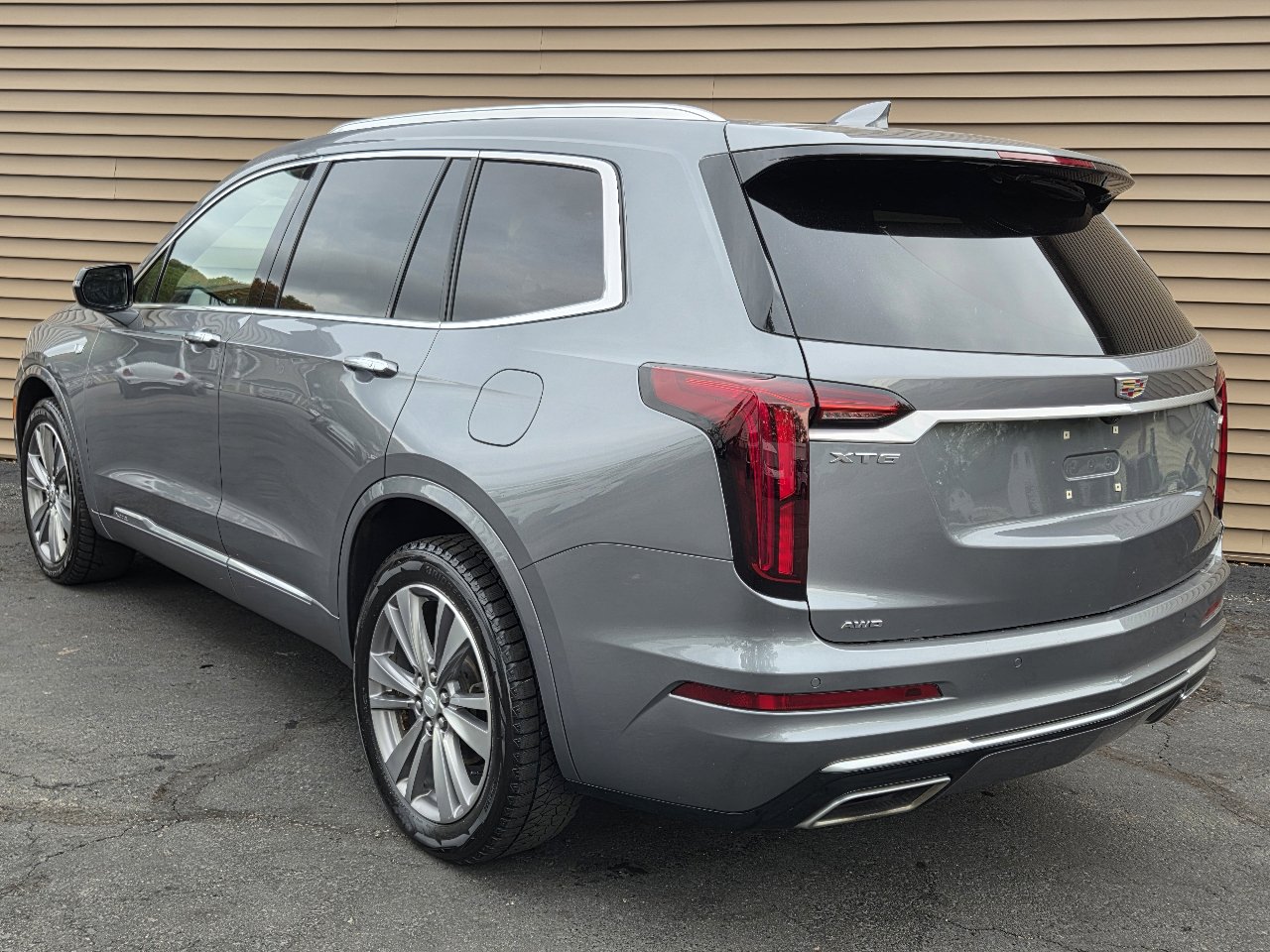 Used 2022 Cadillac XT6 Premium Luxury image 4