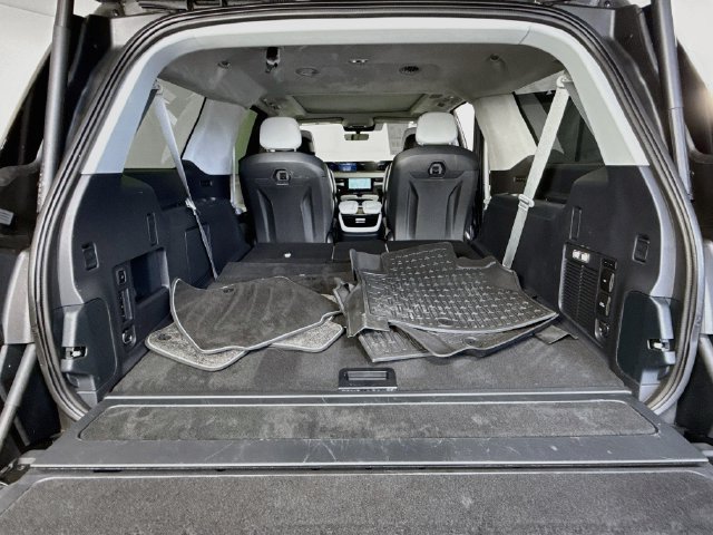 Used 2025 Lincoln Navigator L Black Label AWD/4WD image 28