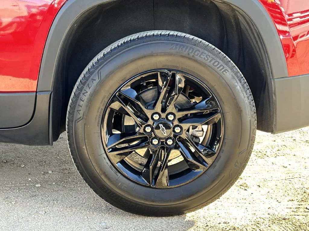 Certified 2023 Chevrolet Traverse LT FWD image 38