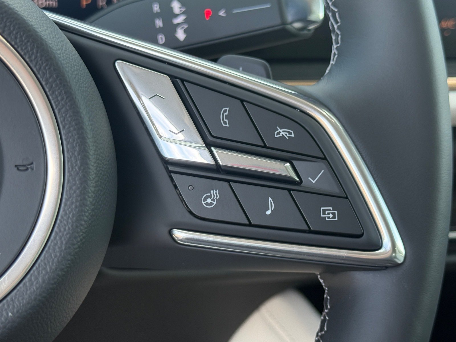 Used 2025 Buick Envision Avenir AWD/4WD image 15