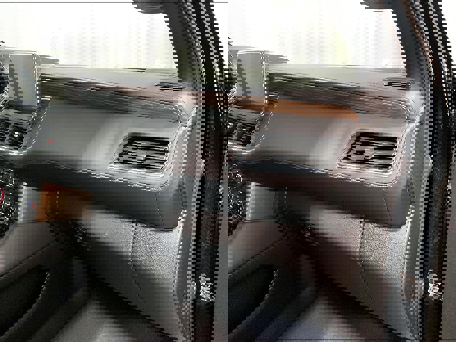 Used 2023 Chevrolet Tahoe High Country image 13