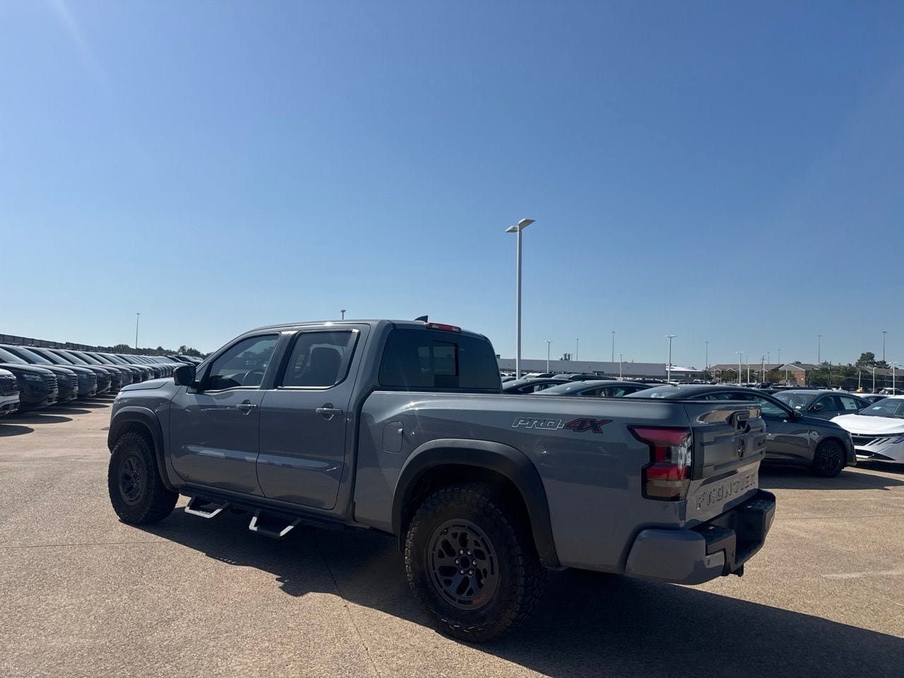Certified 2025 Nissan Frontier PRO-4X w/ Pro Convenience Package AWD/4WD image 15