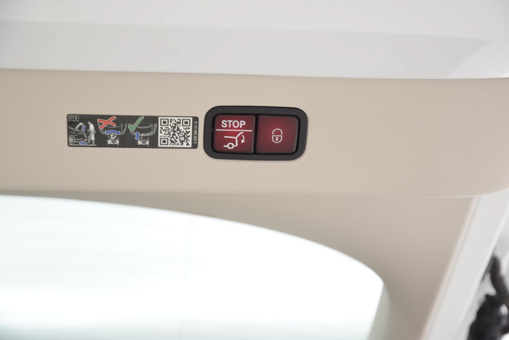 Used 2023 Mercedes-Benz EQS 450+ Sedan image 30
