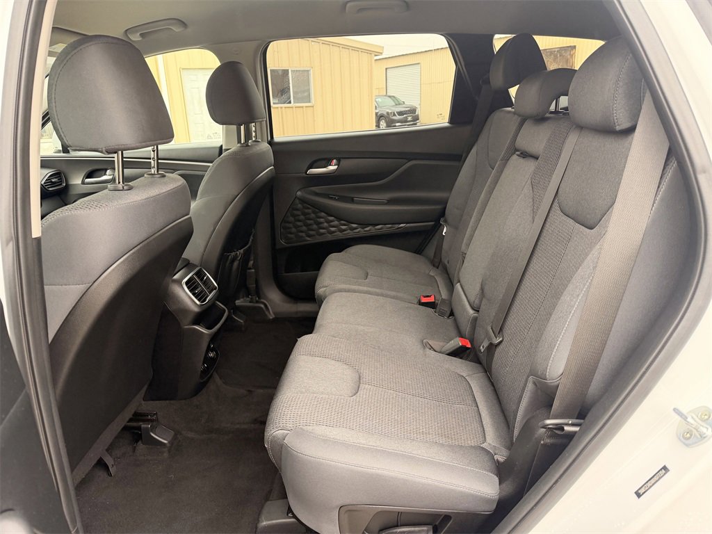 Used 2019 Hyundai Santa Fe SE image 23