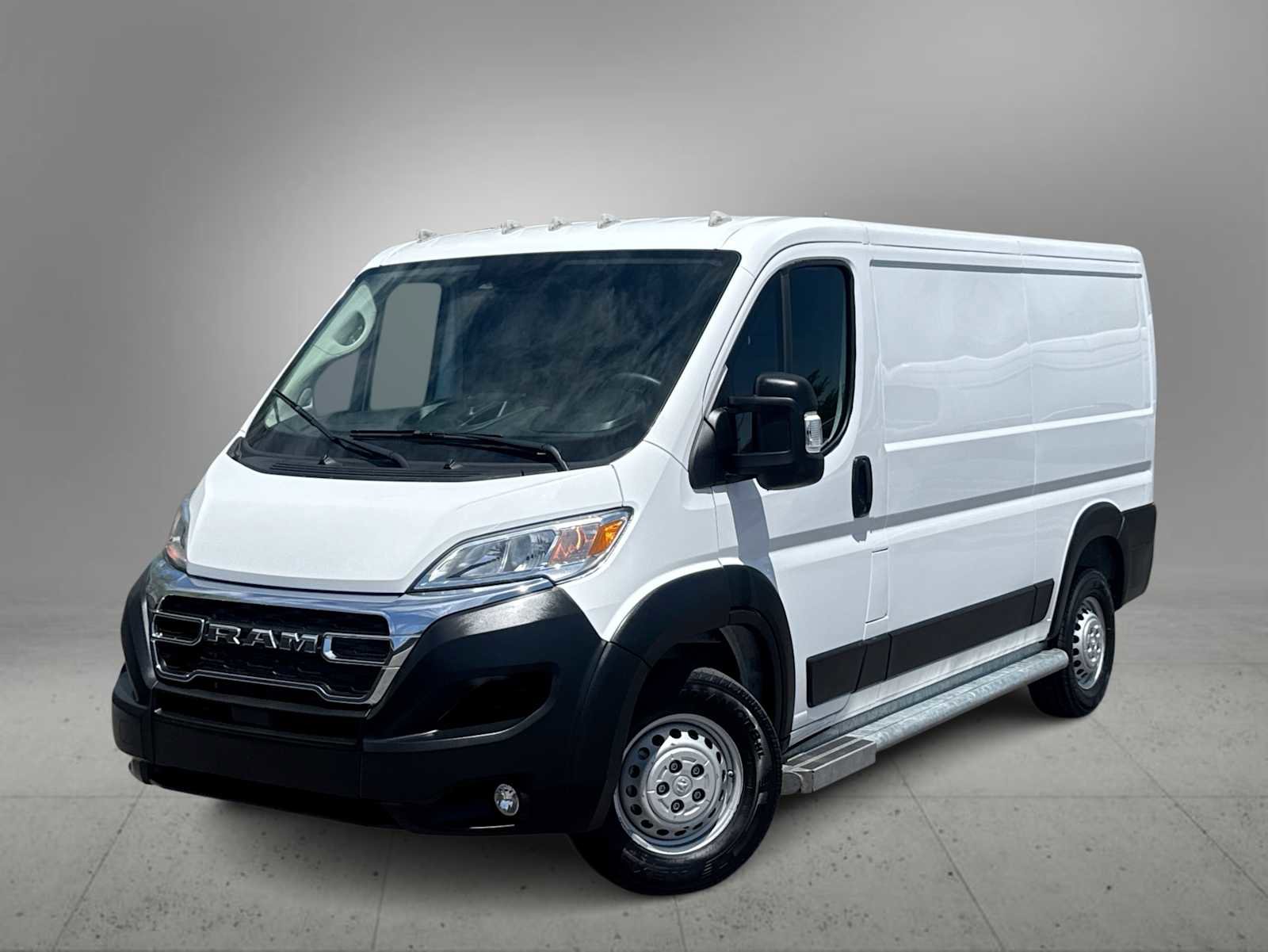Used 2025 RAM ProMaster 2500 w/ U-Haul Equipment Group FWD image 1