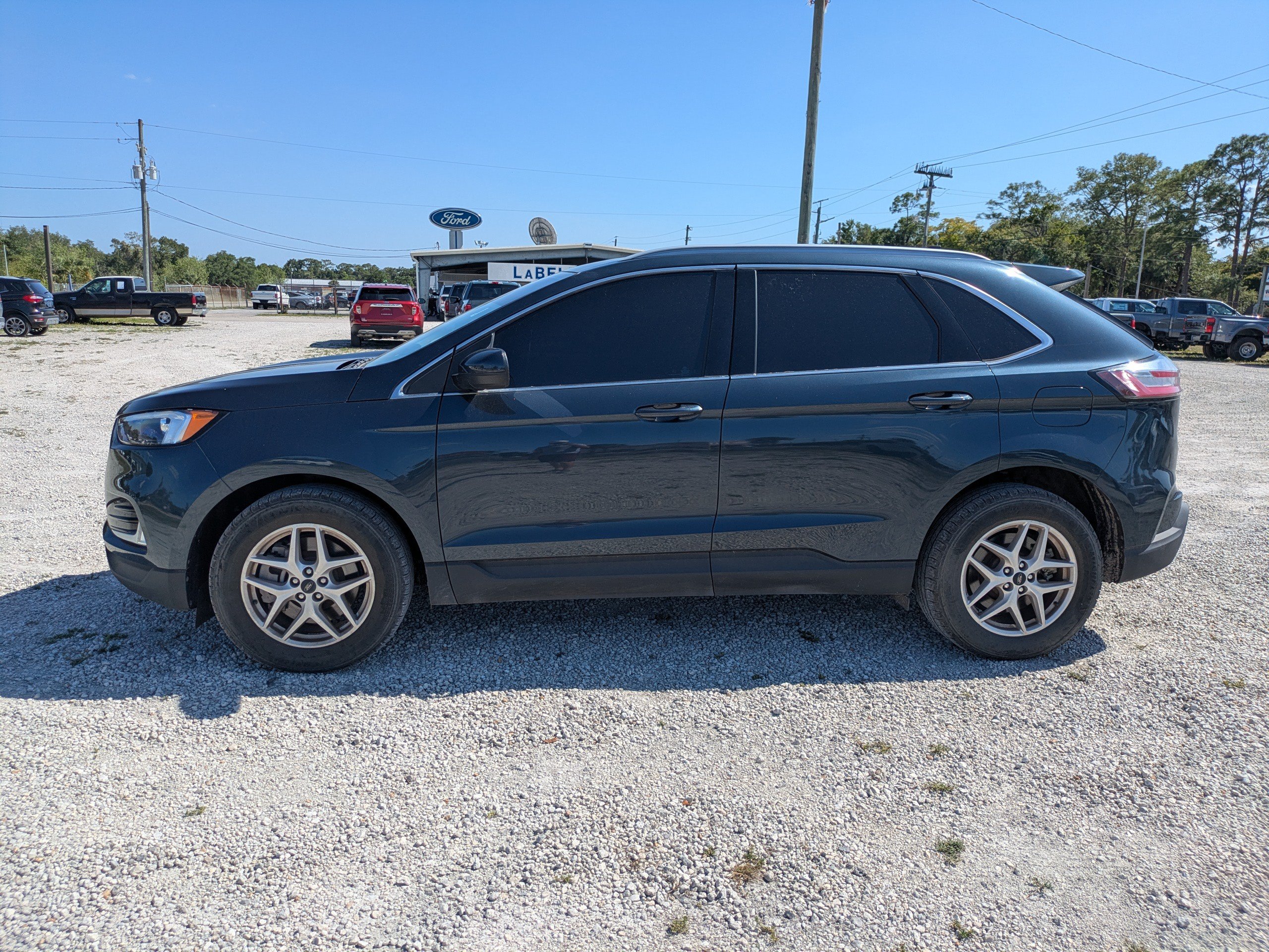 Used 2023 Ford Edge SEL w/ Convenience Package AWD/4WD image 7