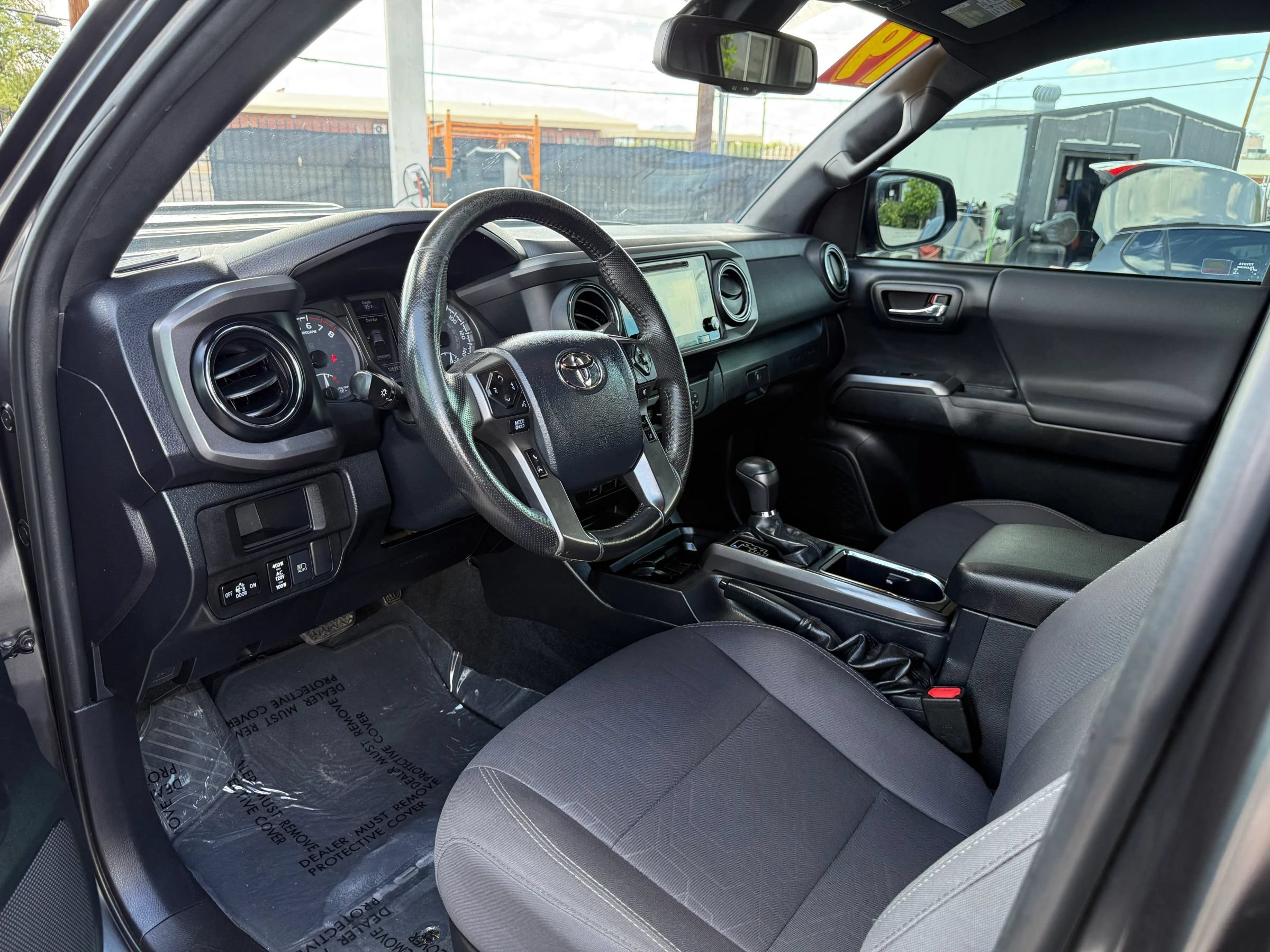 Used 2019 Toyota Tacoma TRD Sport w/ Technology Package RWD image 8