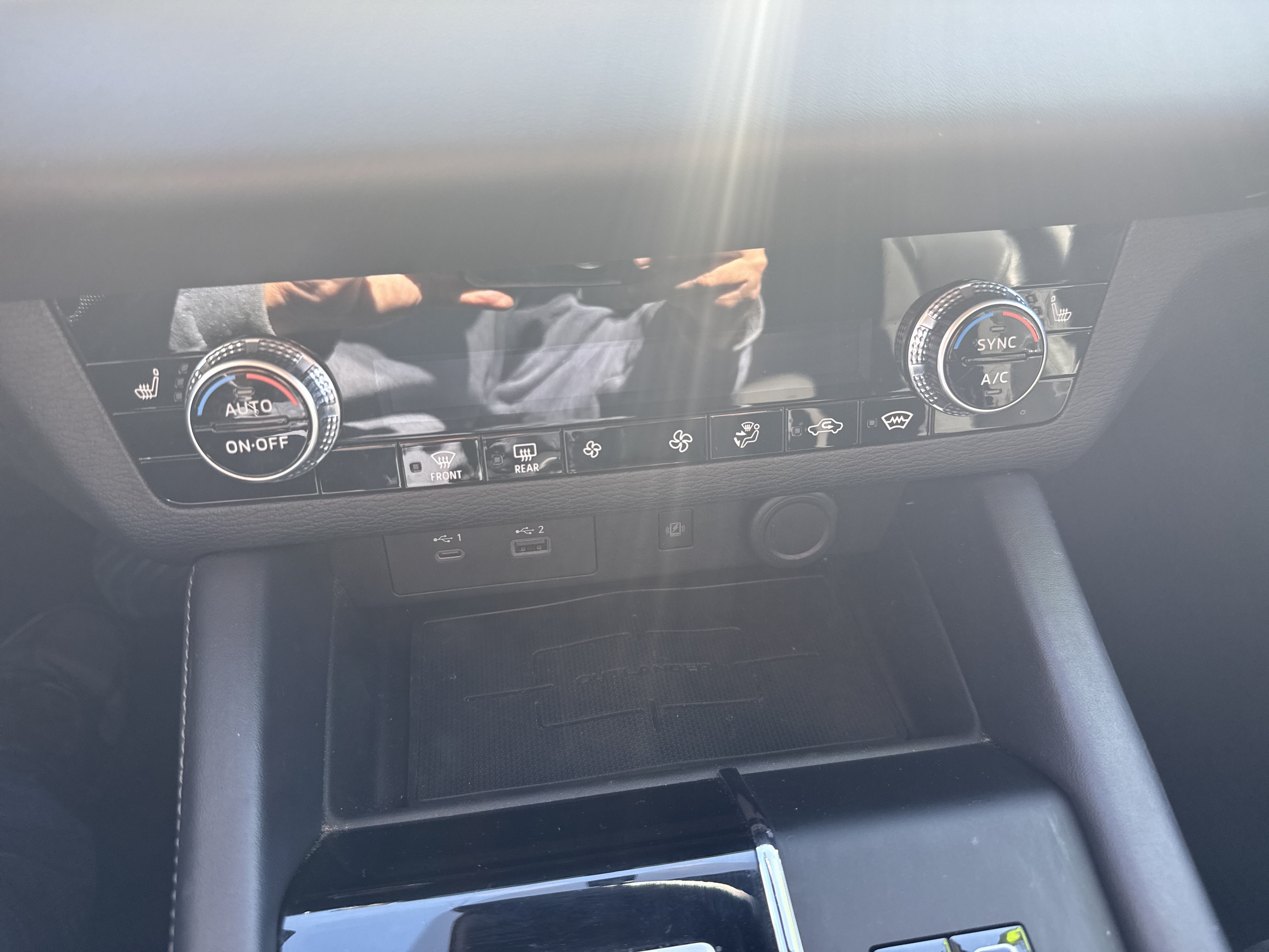 Used 2023 Mitsubishi Outlander SE AWD/4WD image 25