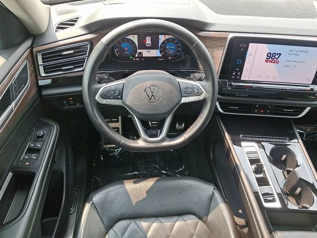 Used 2024 Volkswagen Atlas SEL Premium R-Line AWD/4WD image 11