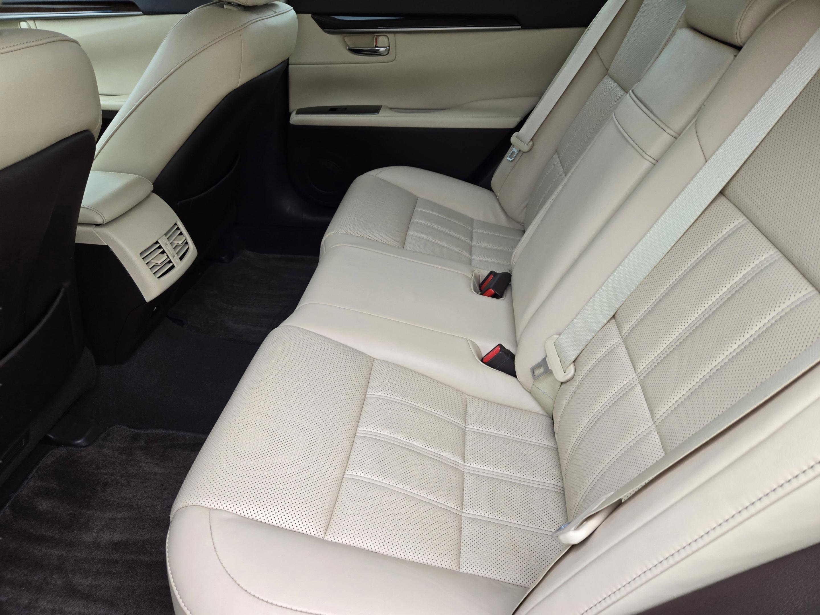 Used 2017 Lexus ES 350 w/ Luxury Package FWD image 29