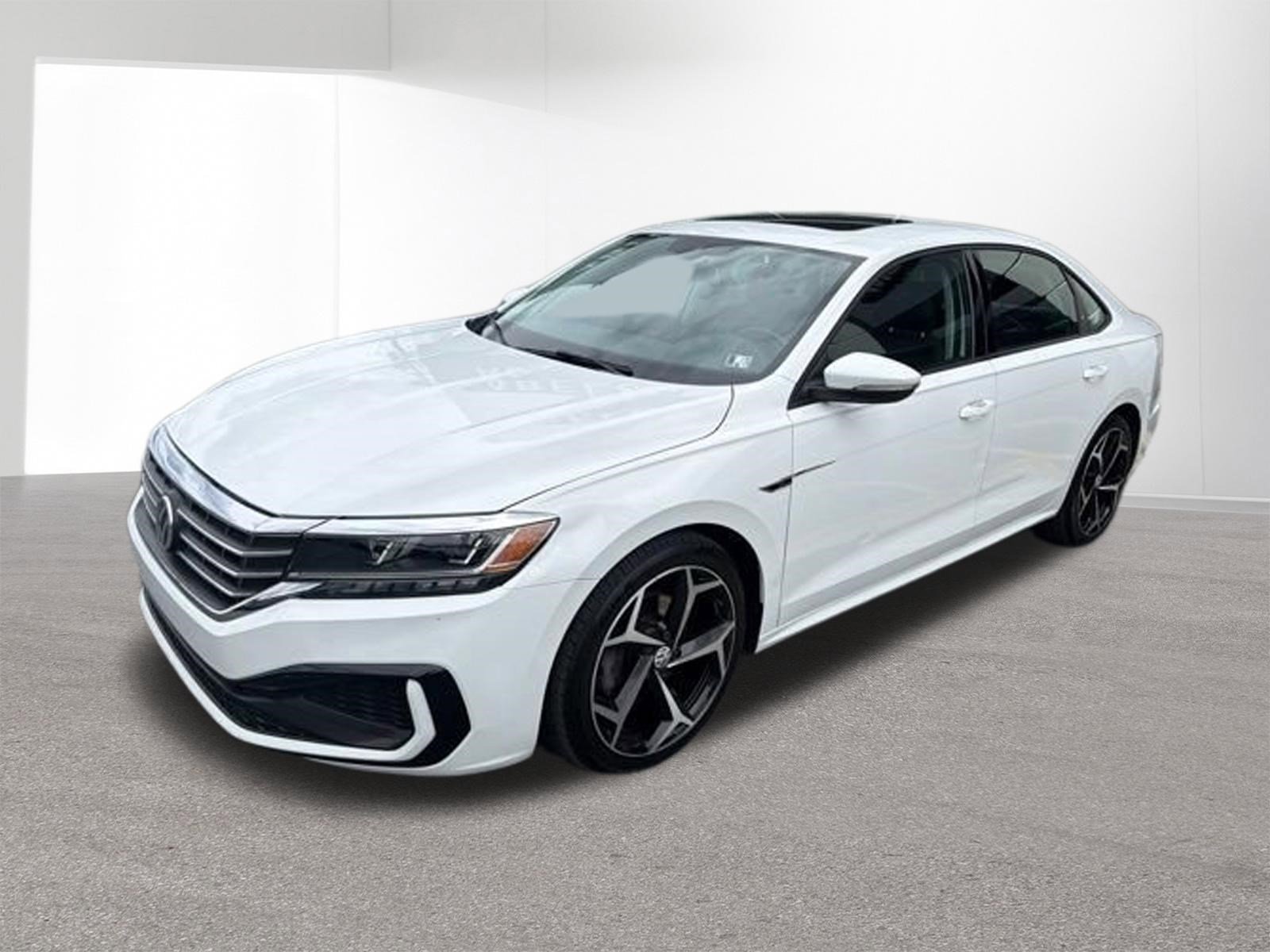 Used 2020 Volkswagen Passat 2.0T R-Line FWD image 2