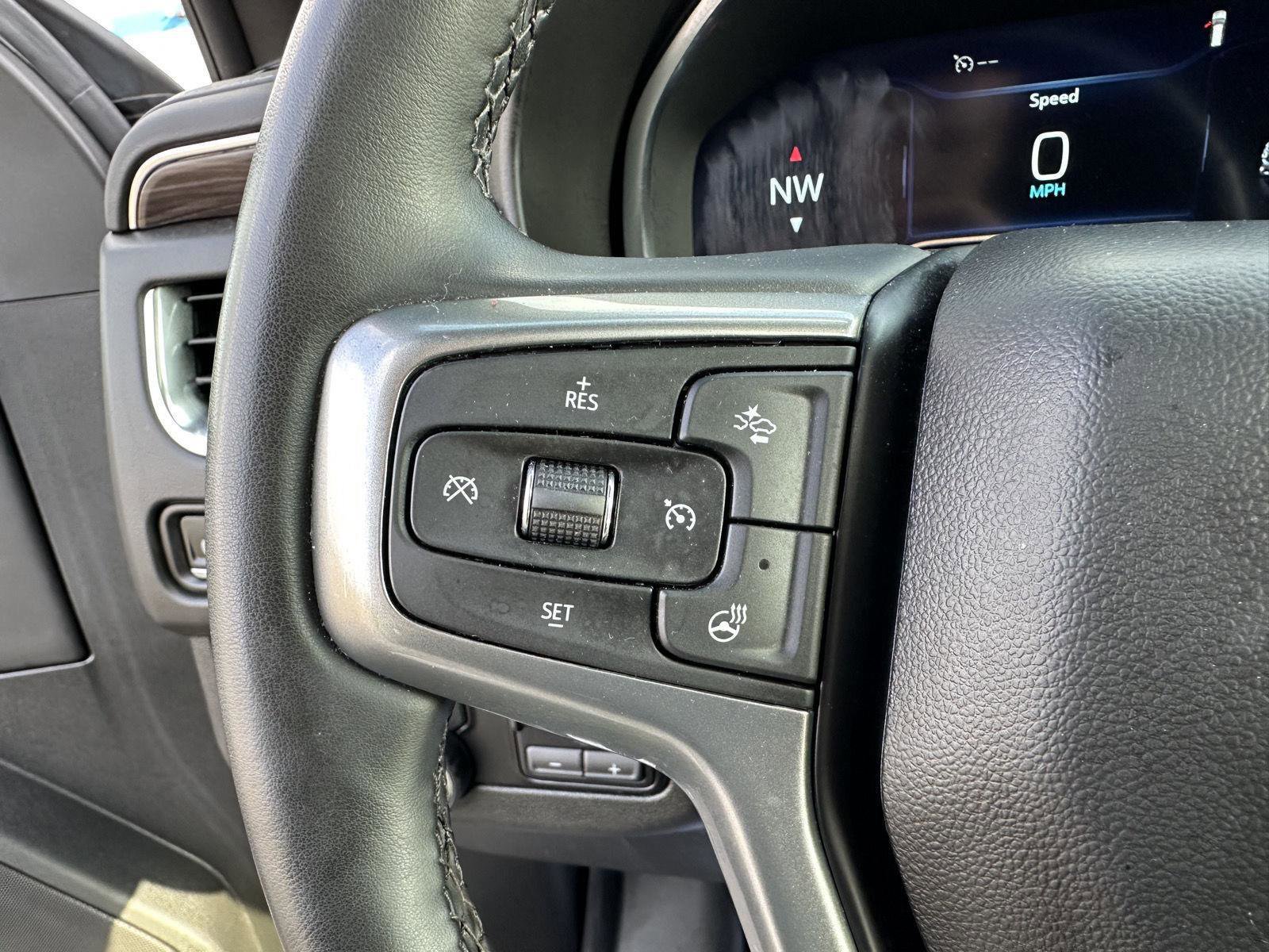 Used 2024 Chevrolet Tahoe Z71 w/ Luxury Package image 22