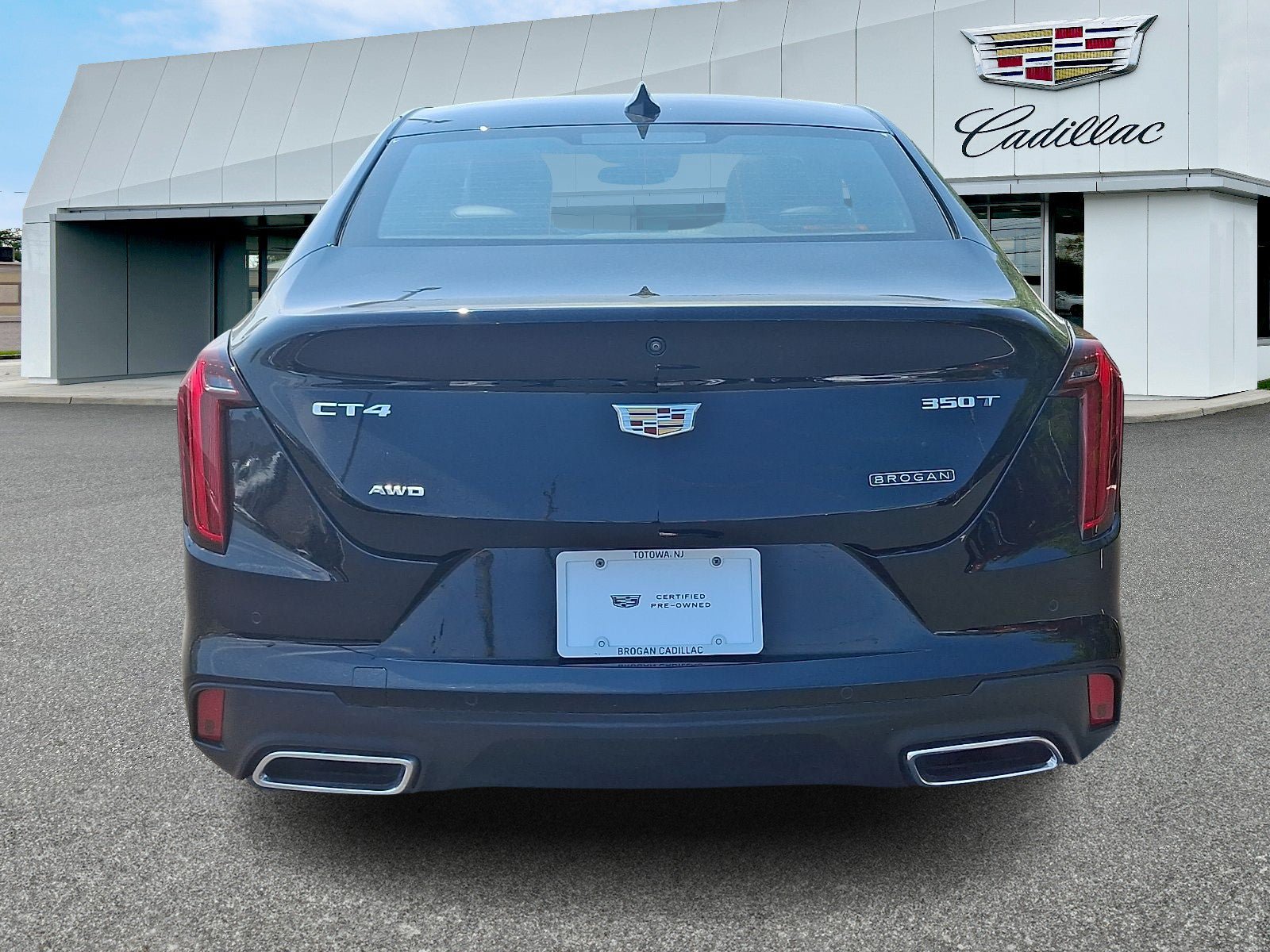 Certified 2023 Cadillac CT4 Luxury w/ Sun And Sound Package AWD/4WD image 4
