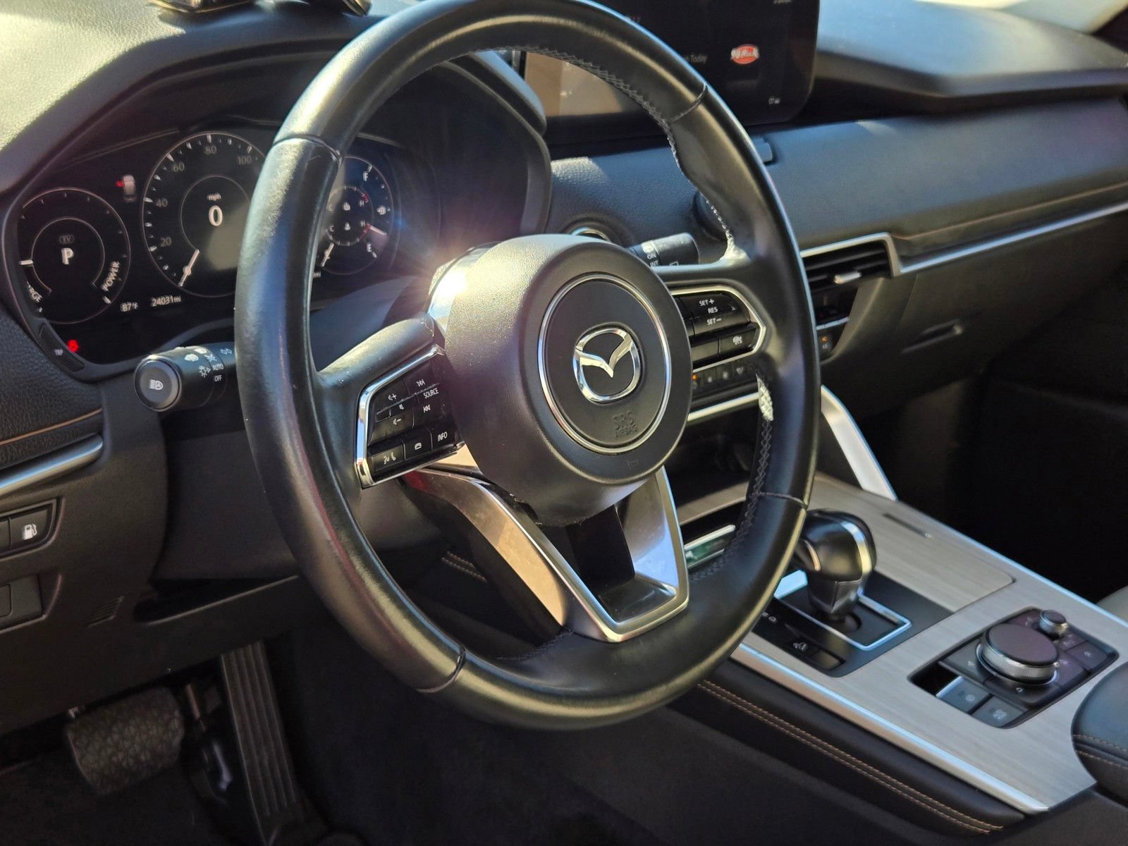 Certified 2024 MAZDA CX-90 Plug-In Hybrid w/ Preferred AWD/4WD image 12