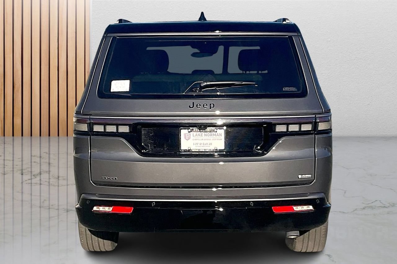 New 2026 Jeep Grand Wagoneer L Summit w/ Premium Group III AWD/4WD image 8