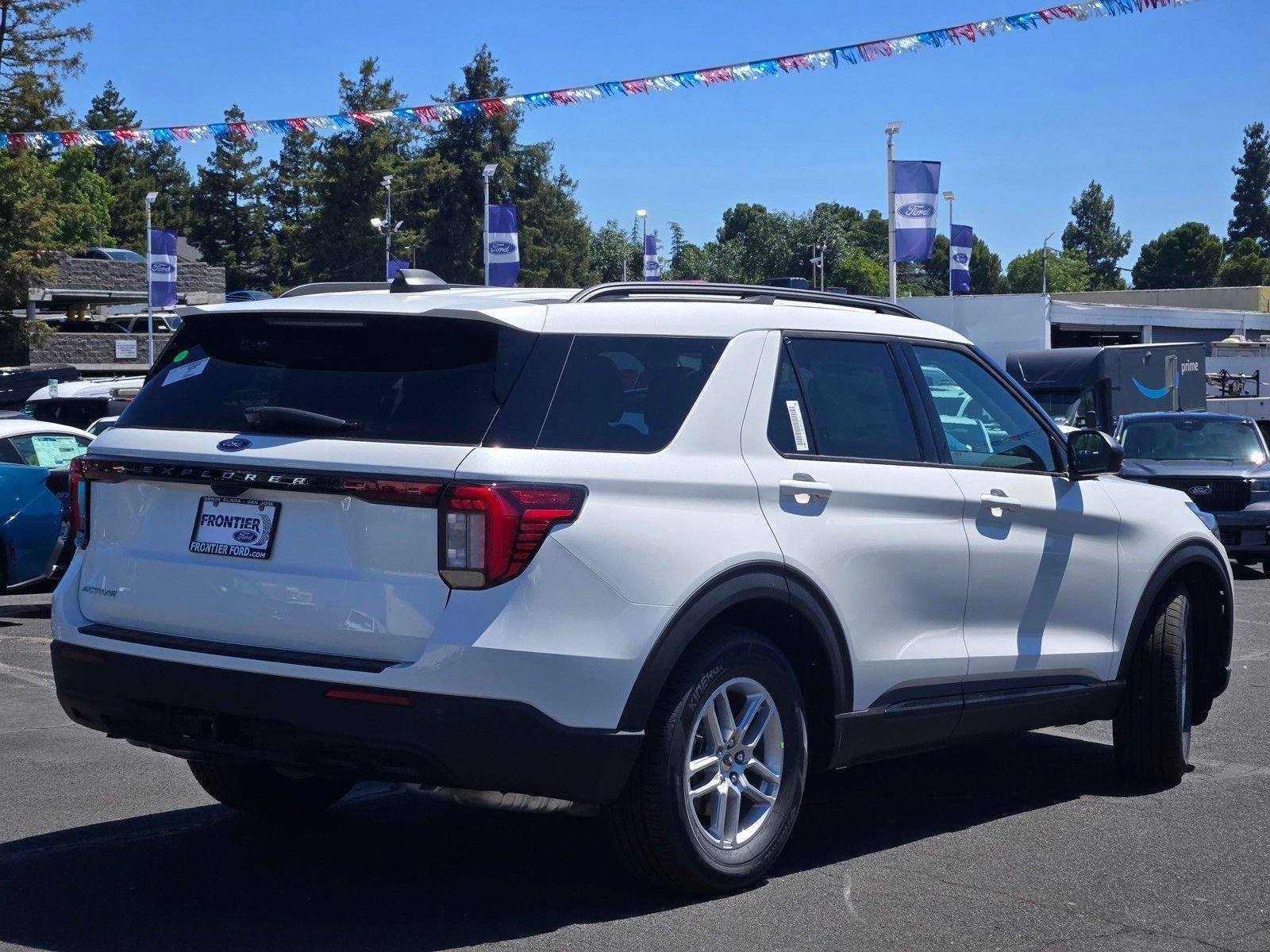 New 2026 Ford Explorer Active RWD image 6