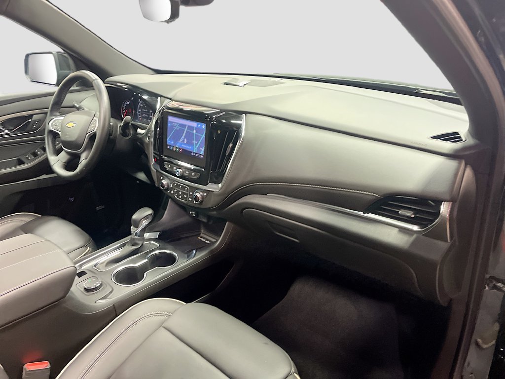 Used 2023 Chevrolet Traverse Premier w/ LPO, Floor Liner Package AWD/4WD image 32