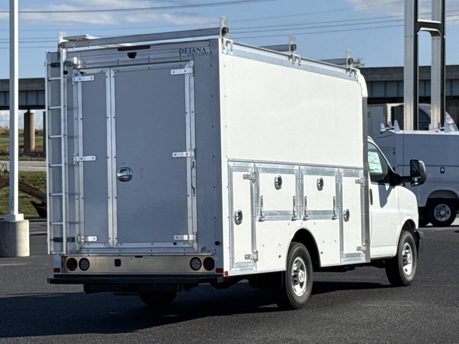 New 2025 Chevrolet Express 3500 w/ Power Convenience Package image 11
