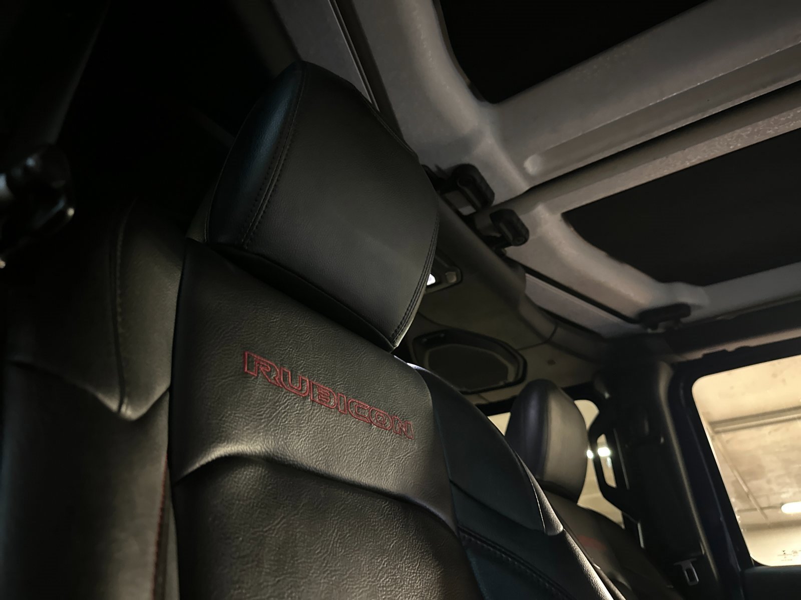 Used 2018 Jeep Wrangler Unlimited Rubicon image 16