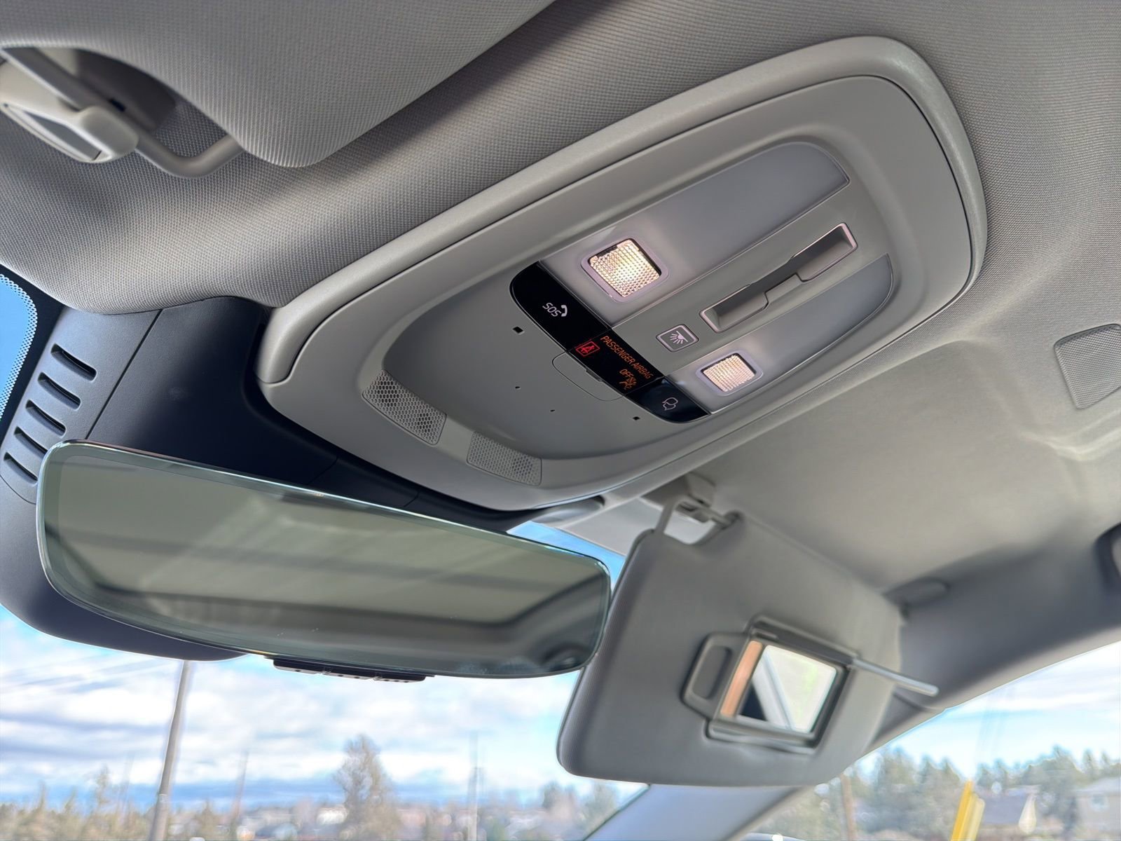 Certified 2025 Volvo S90 B6 Plus w/ Protection Package Premier image 56