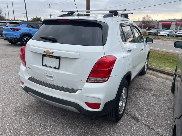 Used 2018 Chevrolet Trax LT w/ LT Convenience Package image 3
