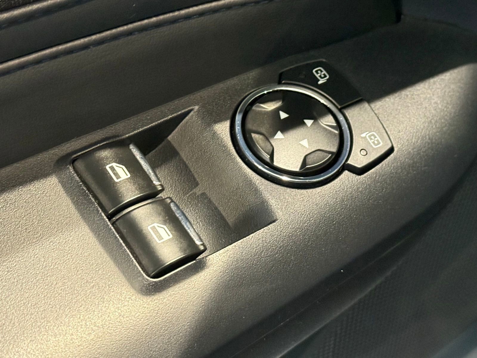 Used 2024 Ford Mustang Dark Horse image 29