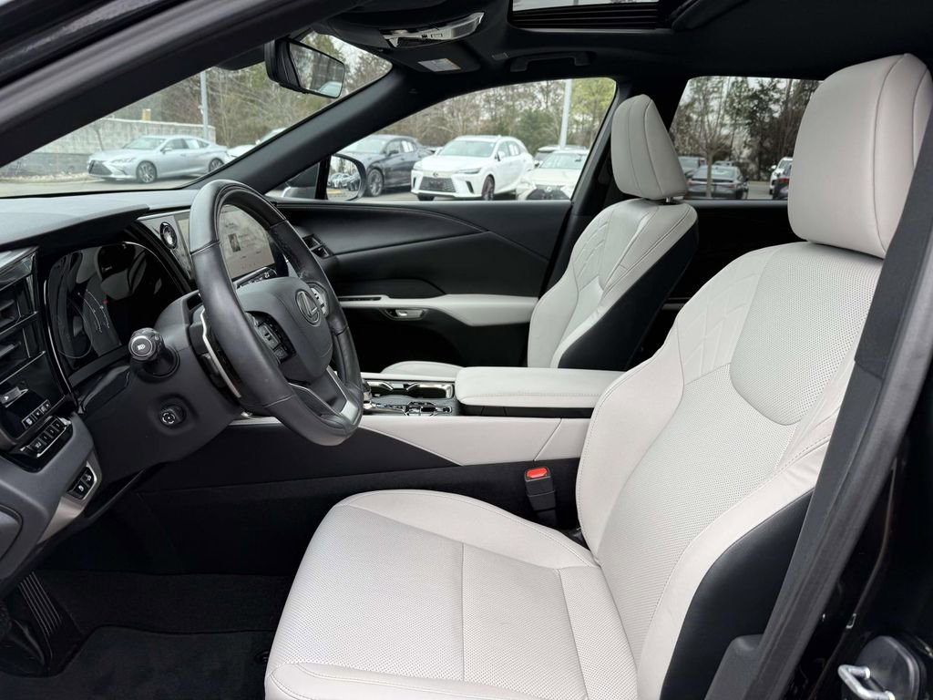 Used 2024 Lexus RX 350 Premium w/ Convenience Package image 13