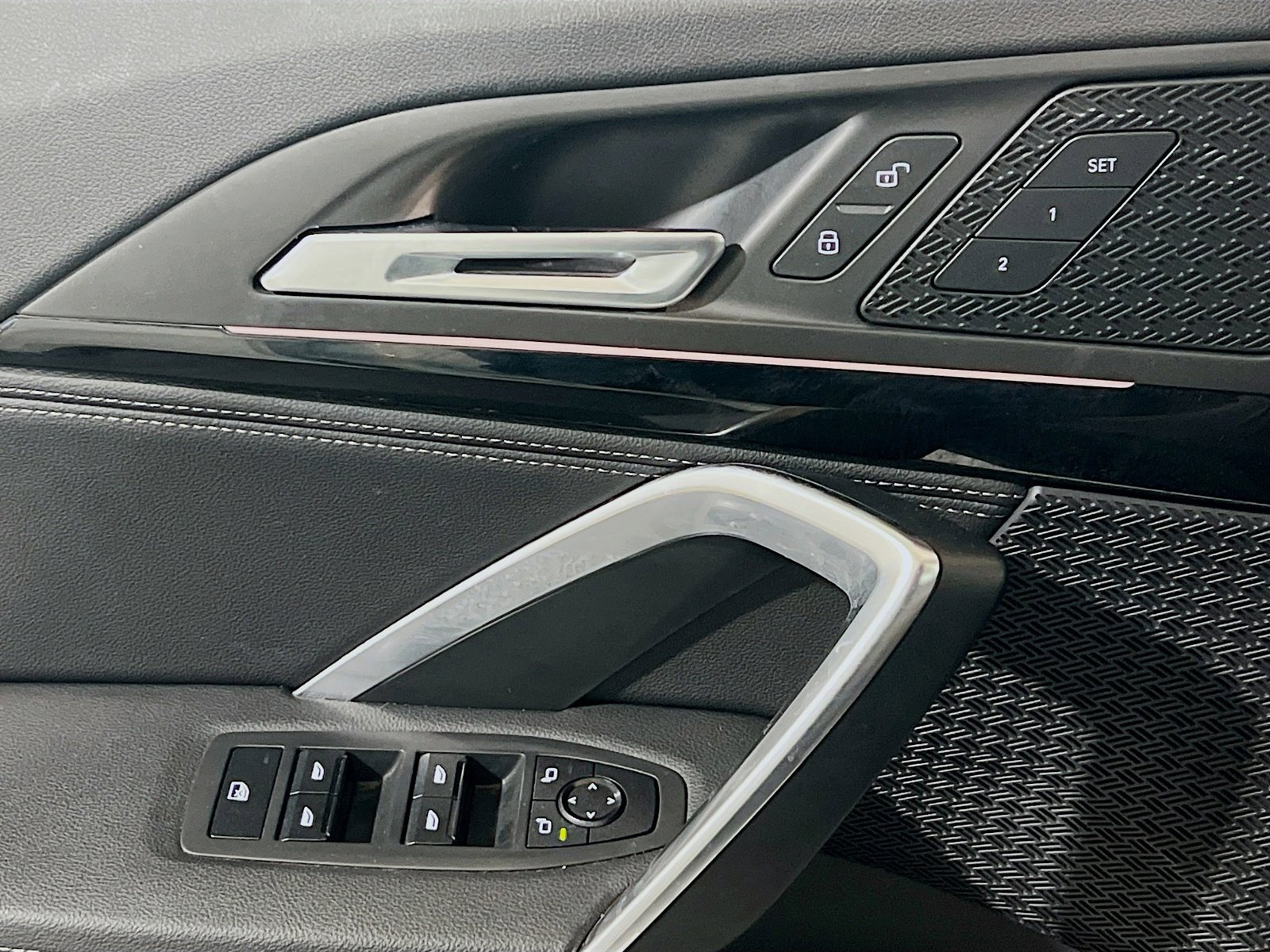 Used 2023 BMW X1 xDrive28i image 14