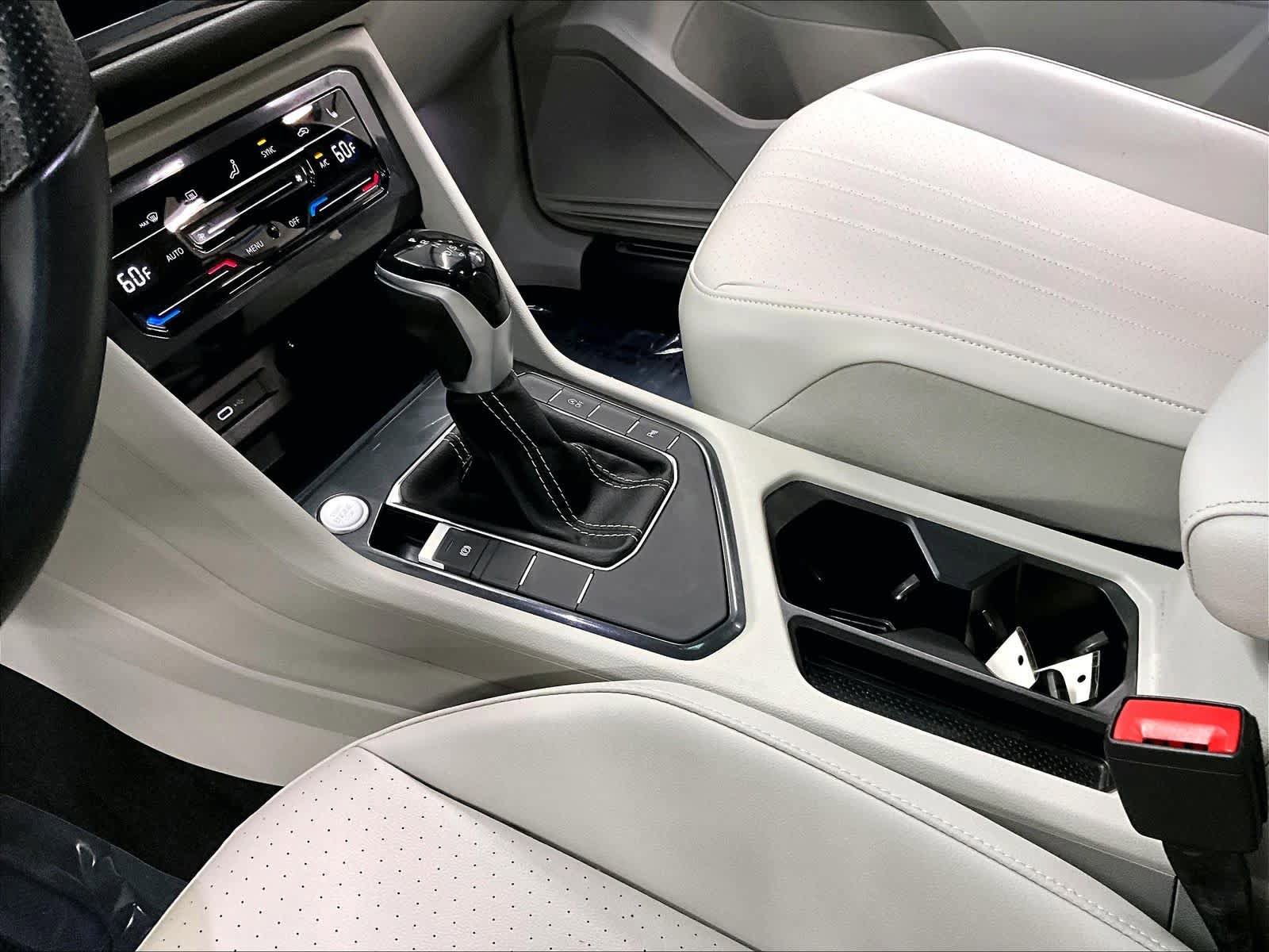 Used 2023 Volkswagen Tiguan SE R-Line FWD image 19
