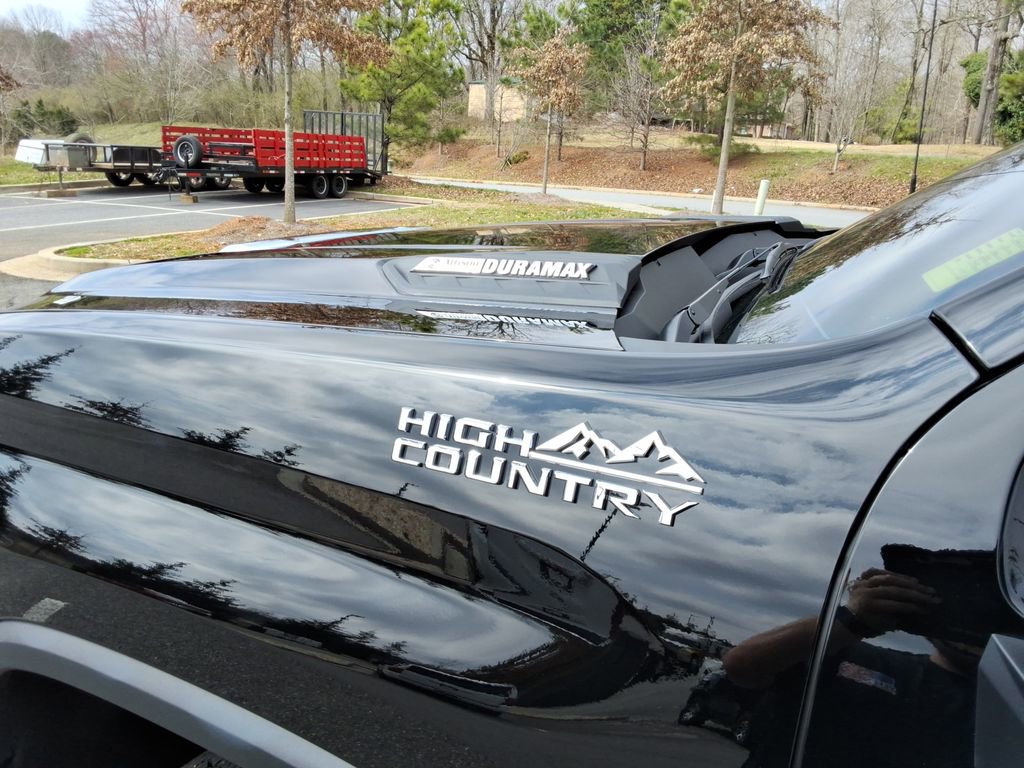 Certified 2026 Chevrolet Silverado 2500 High Country w/ High Country Premium Package AWD/4WD image 11