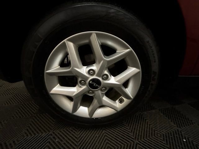 Certified 2023 Kia Soul LX w/ LX Technology Package FWD image 21