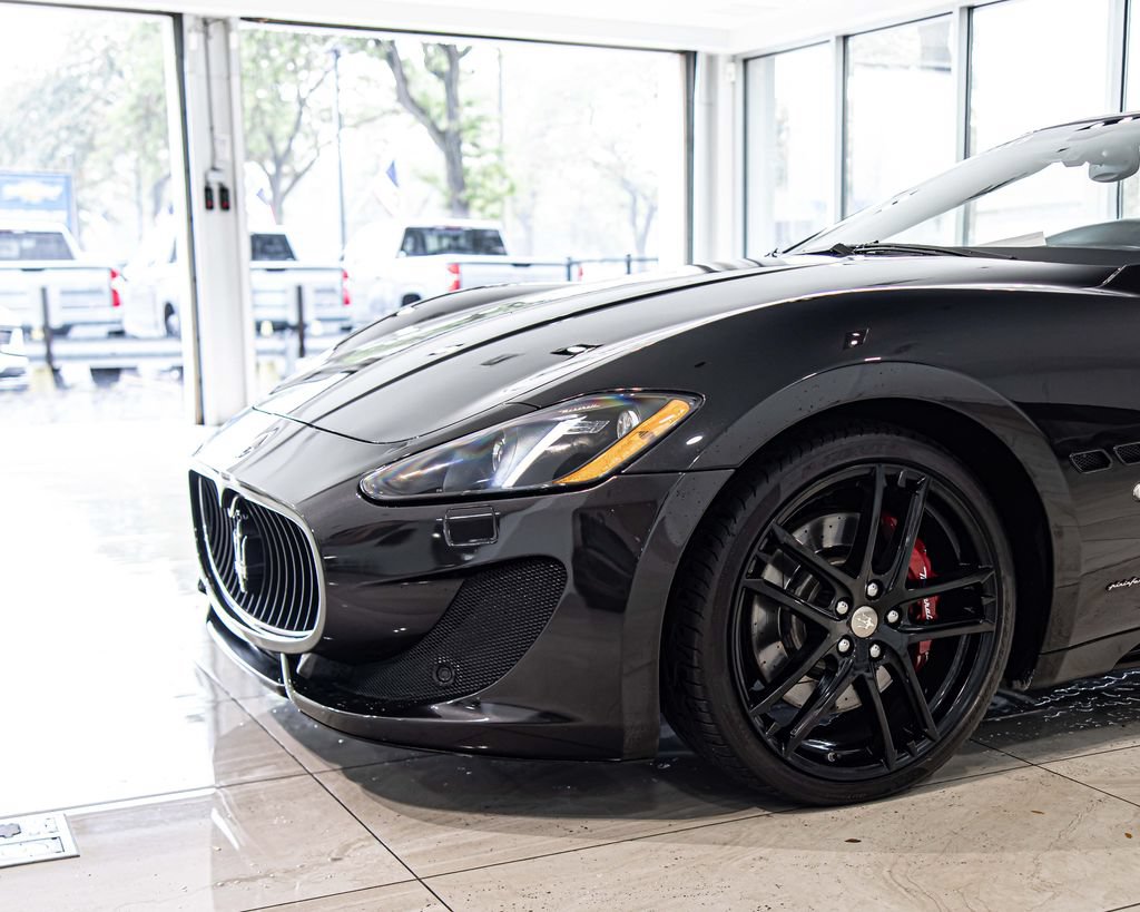 Used 2015 Maserati GranTurismo Sport RWD image 4