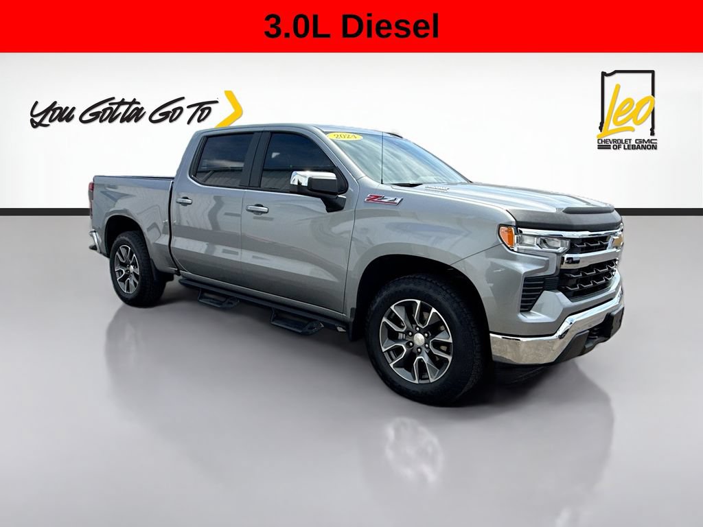 Used 2024 Chevrolet Silverado 1500 LT AWD/4WD image 3