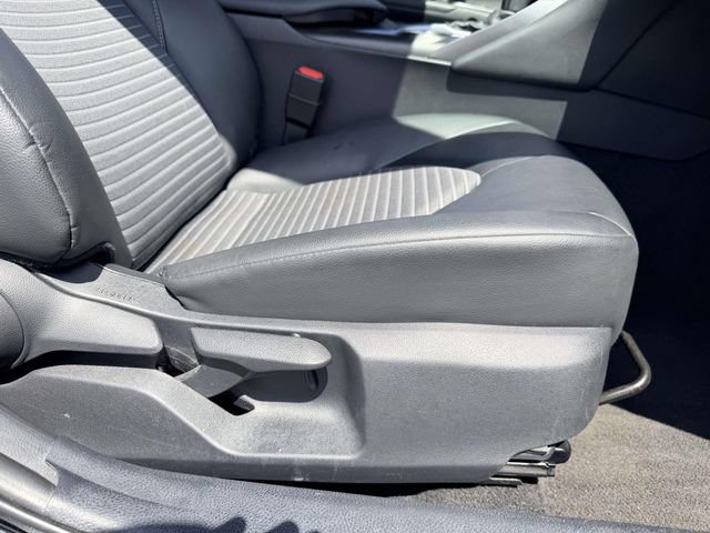 Used 2024 Toyota Camry SE FWD image 9