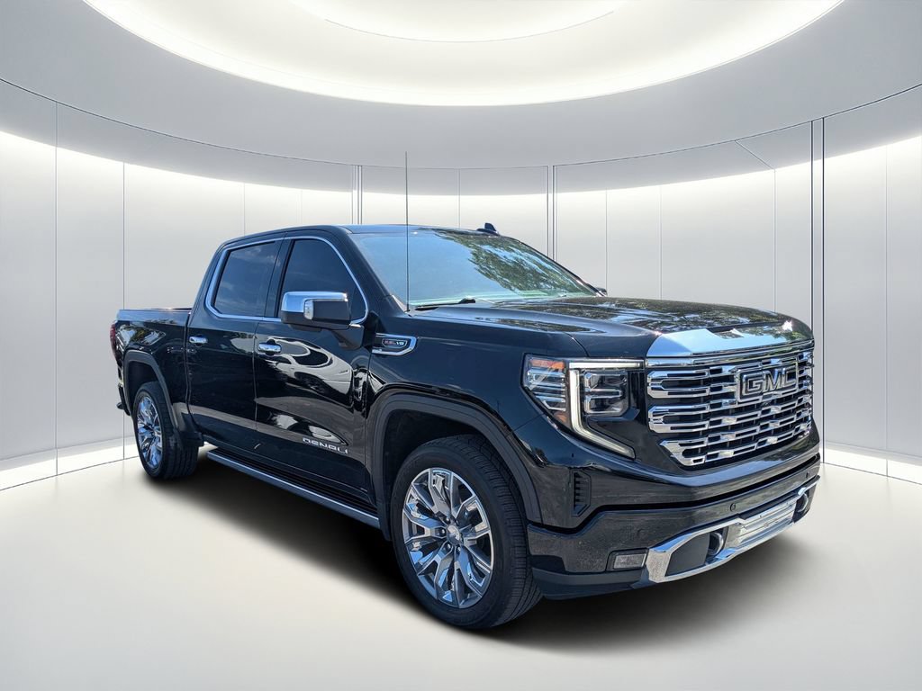 Used 2023 GMC Sierra 1500 Denali w/ Denali Reserve Package AWD/4WD image 1